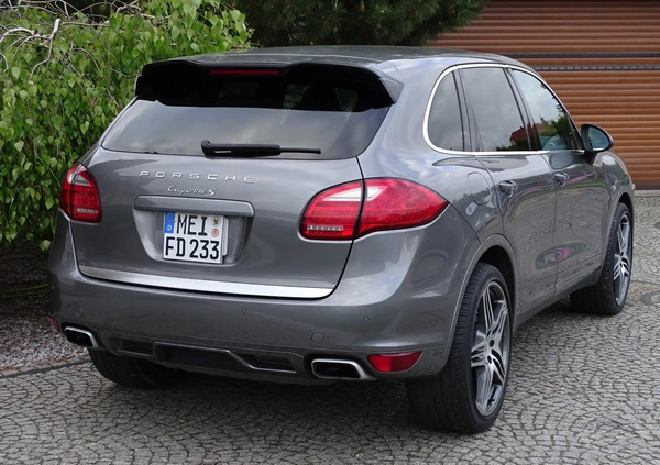 Porsche Cayenne cena 67700 przebieg: 221900, rok produkcji 2011 z Kałuszyn małe 742